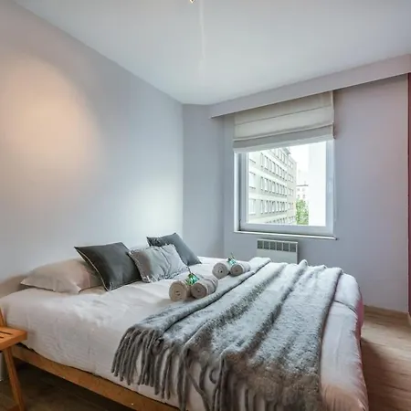 With Lateral Sea View & Private Parking * Ostend