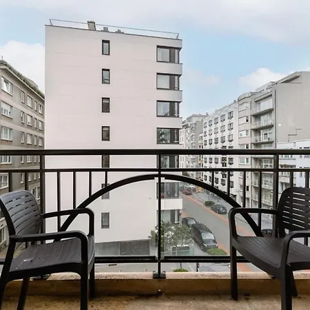 Apartment With Lateral Sea View & Private Parking