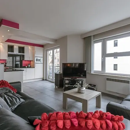 Apartment With Lateral Sea View & Private Parking Ostend
